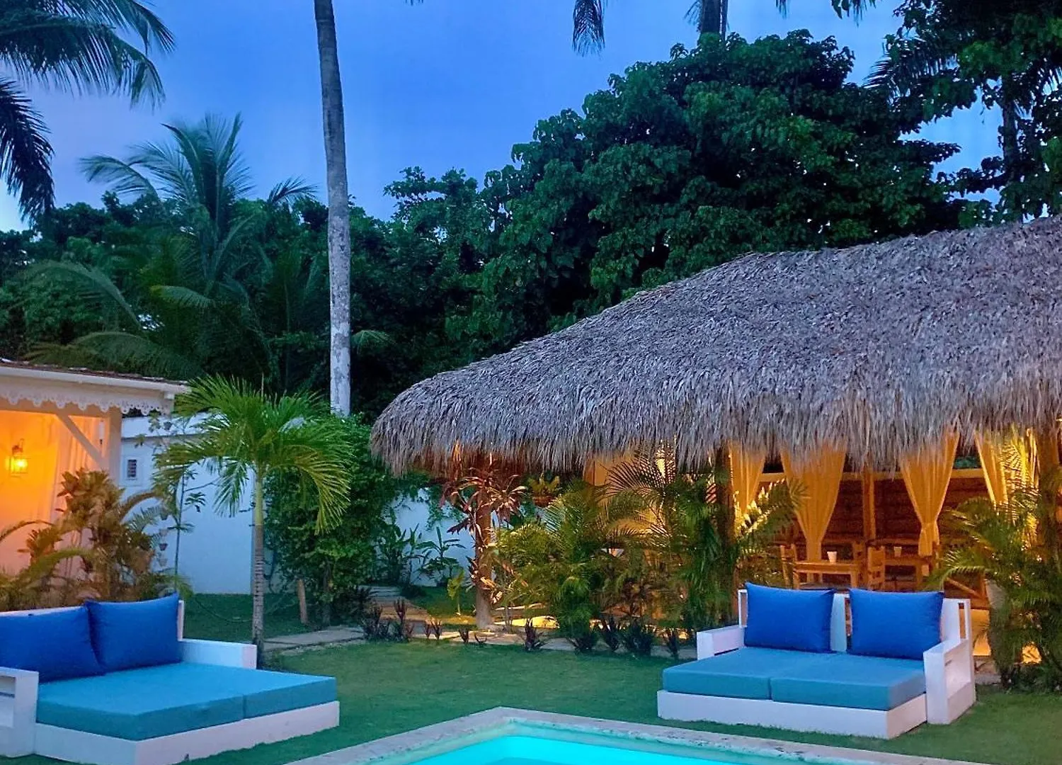 Punta Popy Boutique Hotel (Adults Only) Лас Терренас